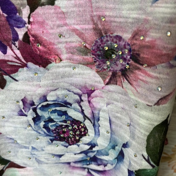 Concepts Crystal Embellished Floral Shirt - Picture 8 of 13